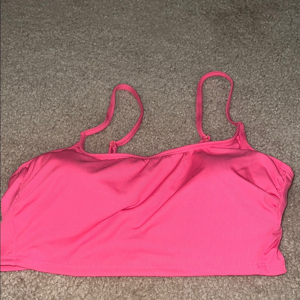 NWT! Pink bikini top